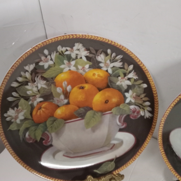 2 Formalities Plates Decor Beatriz Ciruelas, & Naranjas 8" Porcelian - Picture 7 of 7